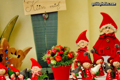 Weihnachtsbilder von Weihnachtsmann, Schneemann und Elf